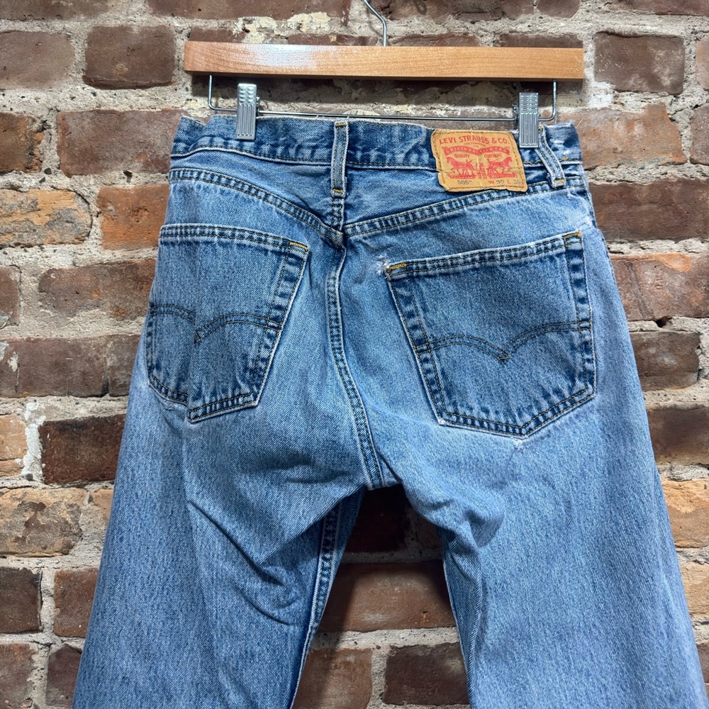 LEVI'S 505 STRAIGHT LEG JEAN